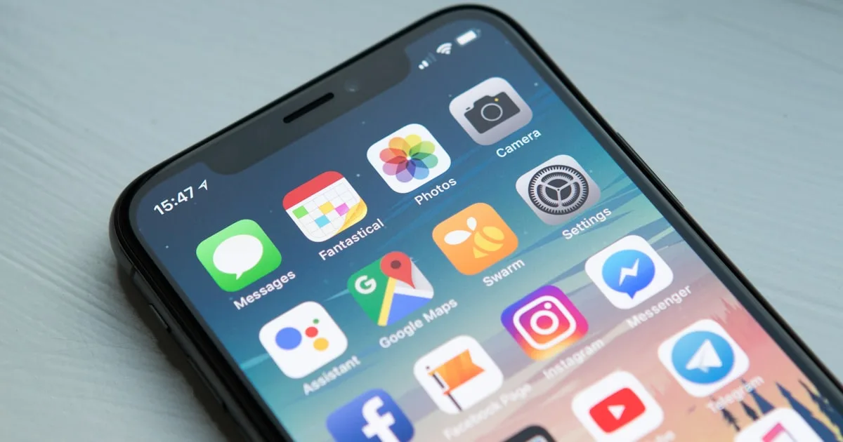 Auto reply WhatsApp pada telefon pemilik bisnes Malaysia